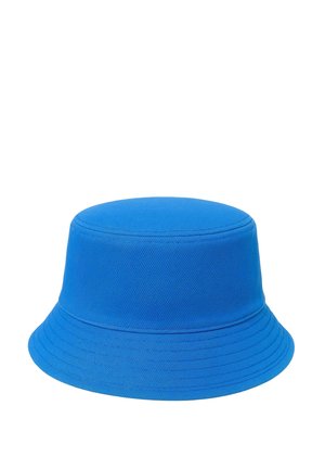 Sombrero tipo bucket de tela azul con ala ancha inclinada hacia abajo y detalles cosidos alrededor de la base y la parte superior.