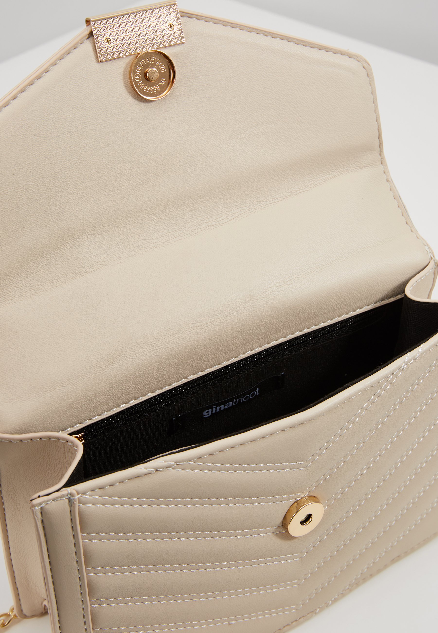 Gina Tricot BELLA BAG Skulderveske beige Zalando.no Bella bag, Vesker og lommebøker Gina Tricot