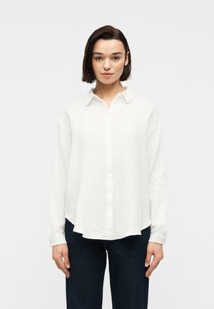 JDYTHEIS LIFE LOOSE SHIRT - Overhemdblouse - cloud dancer