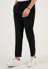 Buratti REGULAR FIT - Broek - black