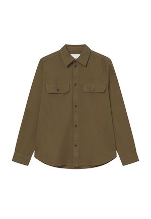 Oliven grønn langermet skjorte laget av teksturert stoff. Har knappelukking foran, to brystlommer og klassisk krage.