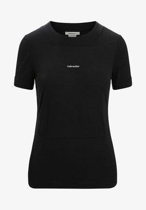 Czarna koszulka z krótkim rękawem i okrągłym dekoltem, z subtelnym białym logo. Miękka tkanina, dopasowany krój i prosty dół.