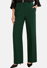 Nevybrané, forest green