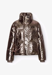 Neselectat, warm silver