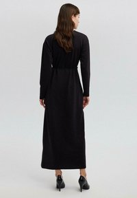 Touché Privé WITH BELTED  - Maksimekko - black