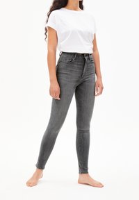 ARMEDANGELS Vaqueros pitillo - light grey