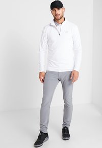 Calvin Klein Golf NEWPORT HALF ZIP - Tops ar garām piedurknēm - white