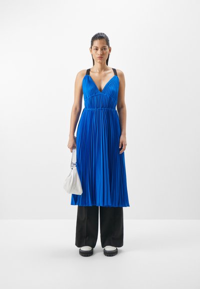 Proenza Schouler White Label BROOMSTICK PLEATED TANK DRESS - Denné šaty - blue