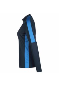 Navyblaues Langarmshirt mit einem hellblauen Einsatz an der Schulter, ausgestattet mit einem Kragen und einer glatten Stofftextur.