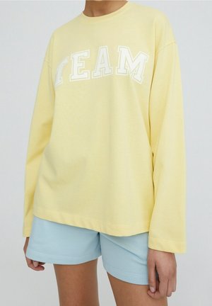 EDITED T-shirt à manches longues - white