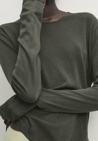 Massimo Dutti Strickpullover - dark green