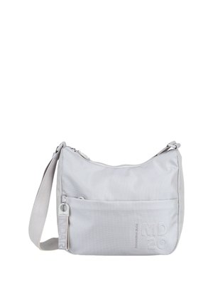 Hellgraue Stoff-Schultertasche mit Vordertasche, verstellbarem Träger, Reißverschluss und geprägt "MD 20" Text in der unteren rechten Ecke.