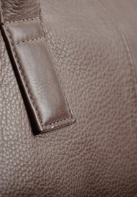 Still Nordic ANOUK BRIEF - Handtasche - brown