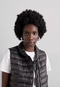 ASPESI GILET WENDY - Strukirani kaput - nero