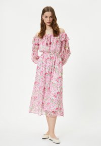 Koton Maxikleid - pink