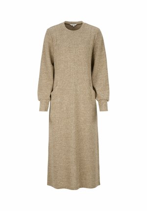 Beige Strickkleid mit langen Ärmeln, Rundhalsausschnitt und seitlichen Taschen; leicht strukturierter Stoff; knielang, lockere Passform.