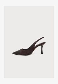 Niewybrane, dark brown