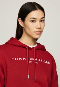 Tommy Hilfiger MDRN REG CORP LOGO  - Felpa - dark magma