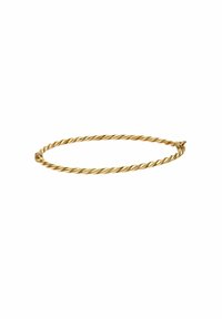 Pulsera de brazalete de alambre trenzado dorado con un diseño circular liso y un brillo sutil, que cuenta con un cierre de clasp seguro.