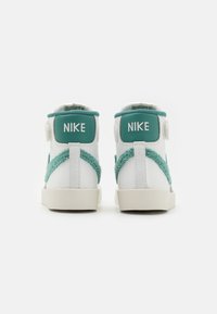 Nike Sportswear BLAZER MID '77 UNISEX - High-top trainers - summit white/bicoastal/phantom/light pumice