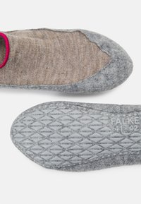 FALKE INVISIBLE - Meias - oak melange