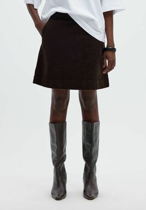 Selected, MINI SKIRT CORDUROY - Jupe trapèze - delicioso