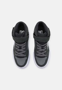 DC Shoes PURE SHOE UNISEX - Skateboardové boty - asian black