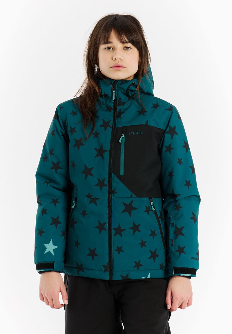 Tirkizna jakna s uzorkom zvijezda, crnim detaljima, džepovima sa zatvaračem i kapuljačom. Ima meku unutarnju podstavu za toplinu.