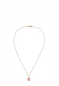 Guldkæde med en fin kæde og en oval pink sten som vedhæng. Vedhænget er indfattet i en bezel og har en glat overflade, der fremhæver dens polerede finish.