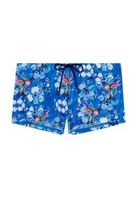 Blå svøm shorts med et livligt blomstermønster med kolibrier. Fremstillet af letvægtsstof, med en sort snor i taljen.