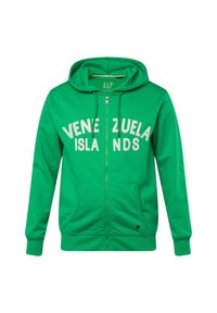 Sudadera verde con cierre y capucha ajustable, con el texto "ISLAS VENEZUELA" en blanco en el pecho, y bolsillos frontales.