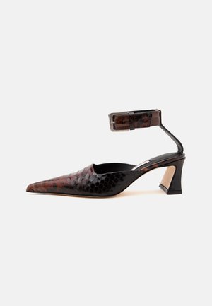 MIISTA QORI SNAKE EMBOSSED ANKLE STRAP - Κλασικές γόβες - tan