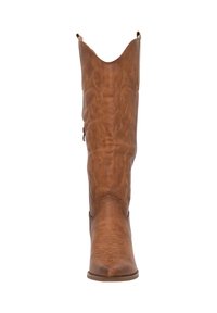 Bota de vaquero marrón de cuero con punta afilada, patrones de costura decorativos y lengüetas en la parte superior para facilitar su uso. Textura suave.