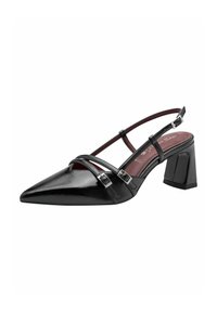 Tacchi slingback in pelle verniciata nera con punta affusolata, tacco a blocco e dettagli in metallo argentato sulle cinghie. Fodera interna testurizzata.