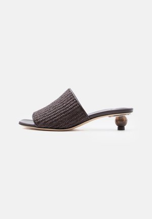 Weekend Max Mara Pantolette flach - marrone
