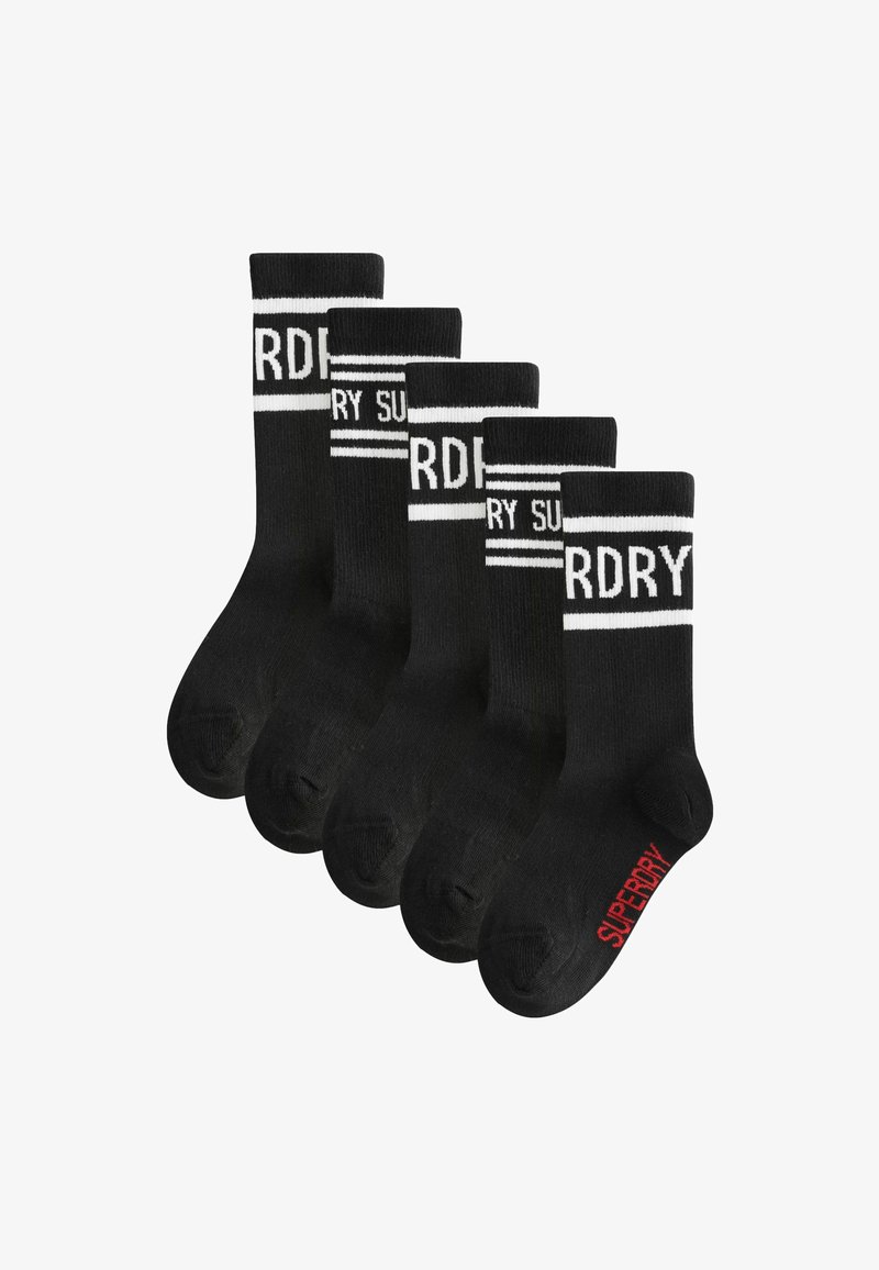 Chaussettes en coton noires en paquet de cinq. Chaque chaussette présente des rayures blanches et des lettres, avec un logo rouge sur le côté.