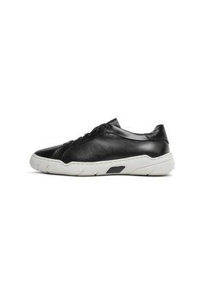 BADURA, BRIDGEPORT-06 MI08 - Baskets basses - black