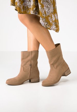 Bottines - camel