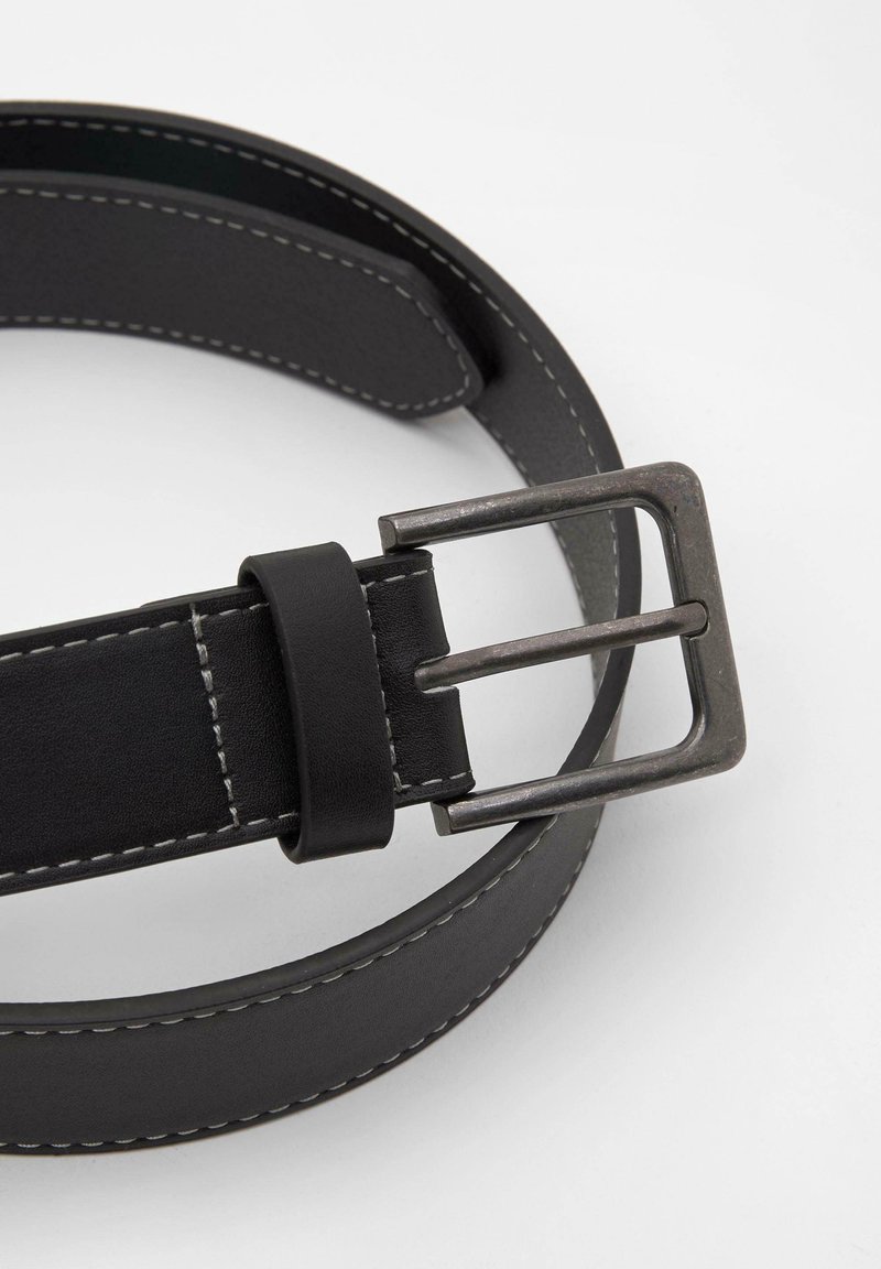 PULL&BEAR EFFECT WITH CONTRAST STITCHING Belt black Zalando