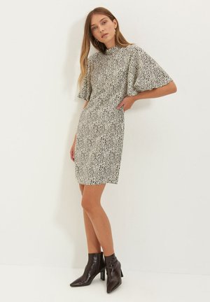 Day dress - white