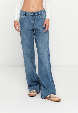 JUDEE  - Loose Jeans - faded blue glacier