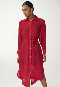 Next REGULAR FIT czerwony