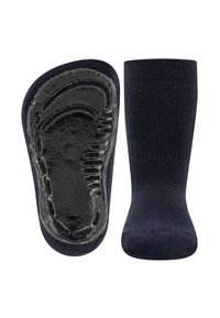 Granatowe skarpetki z teksturowaną czarną gumową podeszwą dla lepszej przyczepności. Elastyczny materiał dzianinowy, długość do połowy łydki, z gładkim wykończeniem.