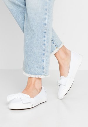 Dockers by Gerli Sapatos sem atacadores - weiß