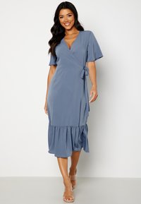 Bubbleroom BUTTERFLY SLEEVE WRAP FLOUNCE DRESS - Sukienka letnia