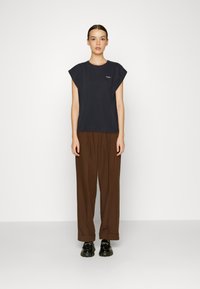 Pepe Jeans BLOOM - Pamata T-krekls - dark blue