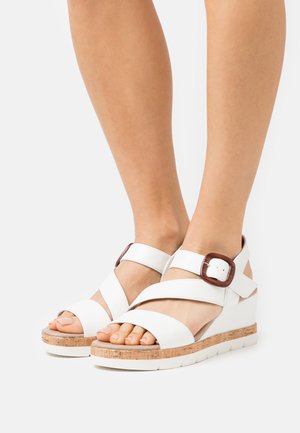 Jana Plateausandalette - white