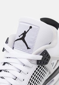 Jordan AIR JORDAN 4 RETRO - Zapatillas altas - white/black/neutral grey
