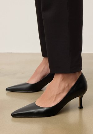 ALTIME - Klasszikus sarkú cipők - black