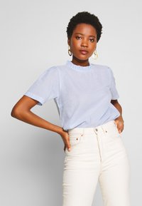 Cream - KATINKA BLOUSE - Print T-shirt - kentucky blue Thumbnail Image 1